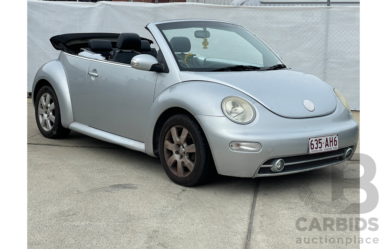 1/2006 Volkswagen Beetle Cabriolet 9C 2d Cabriolet Silver 2.0L