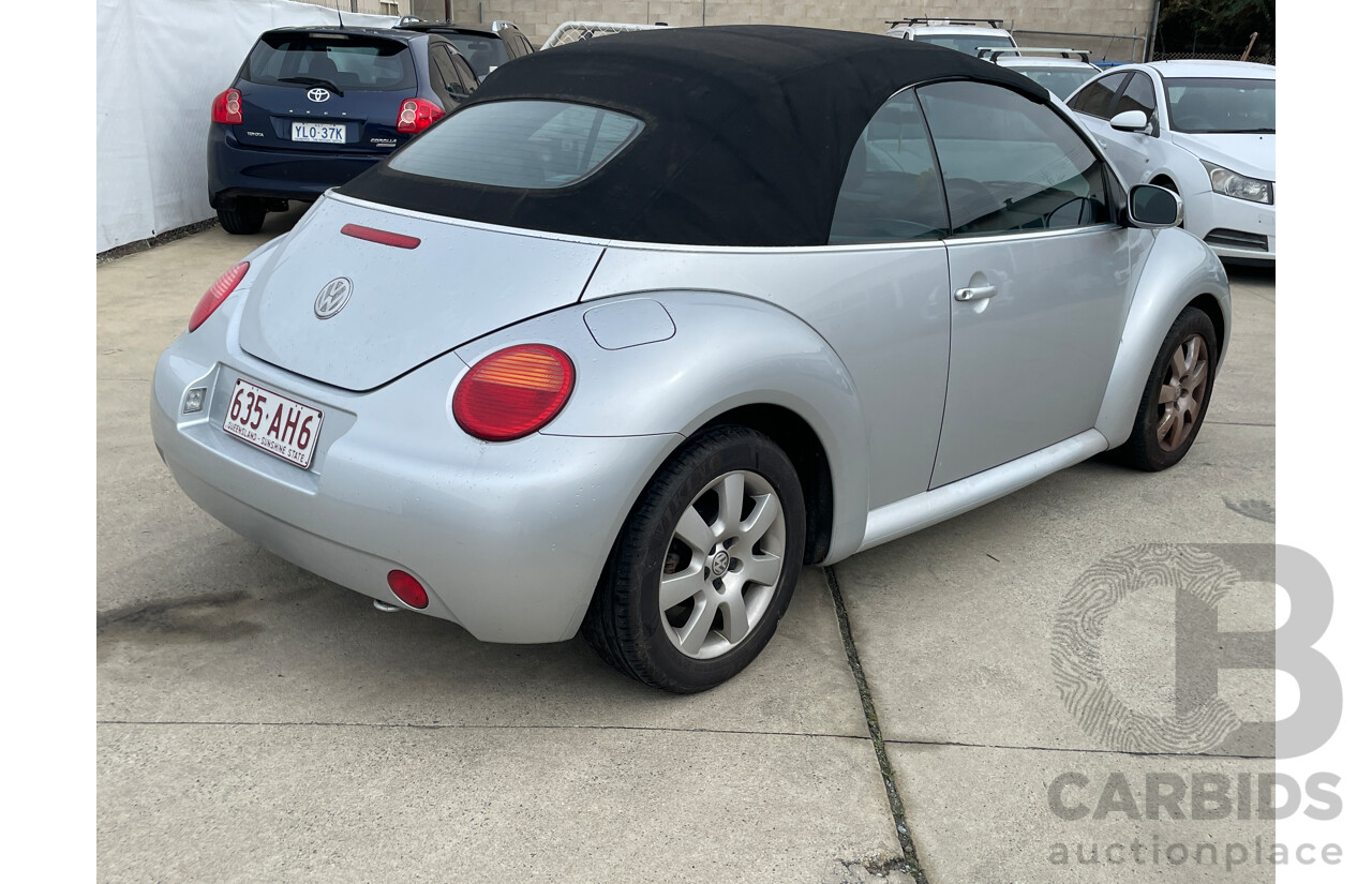 1/2006 Volkswagen Beetle Cabriolet 9C 2d Cabriolet Silver 2.0L
