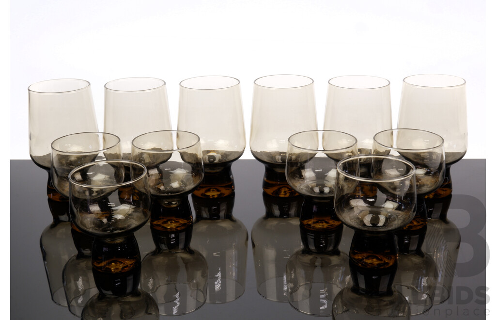 Twelve Finnish Kaaru Glasses with Smokey Glass Bases