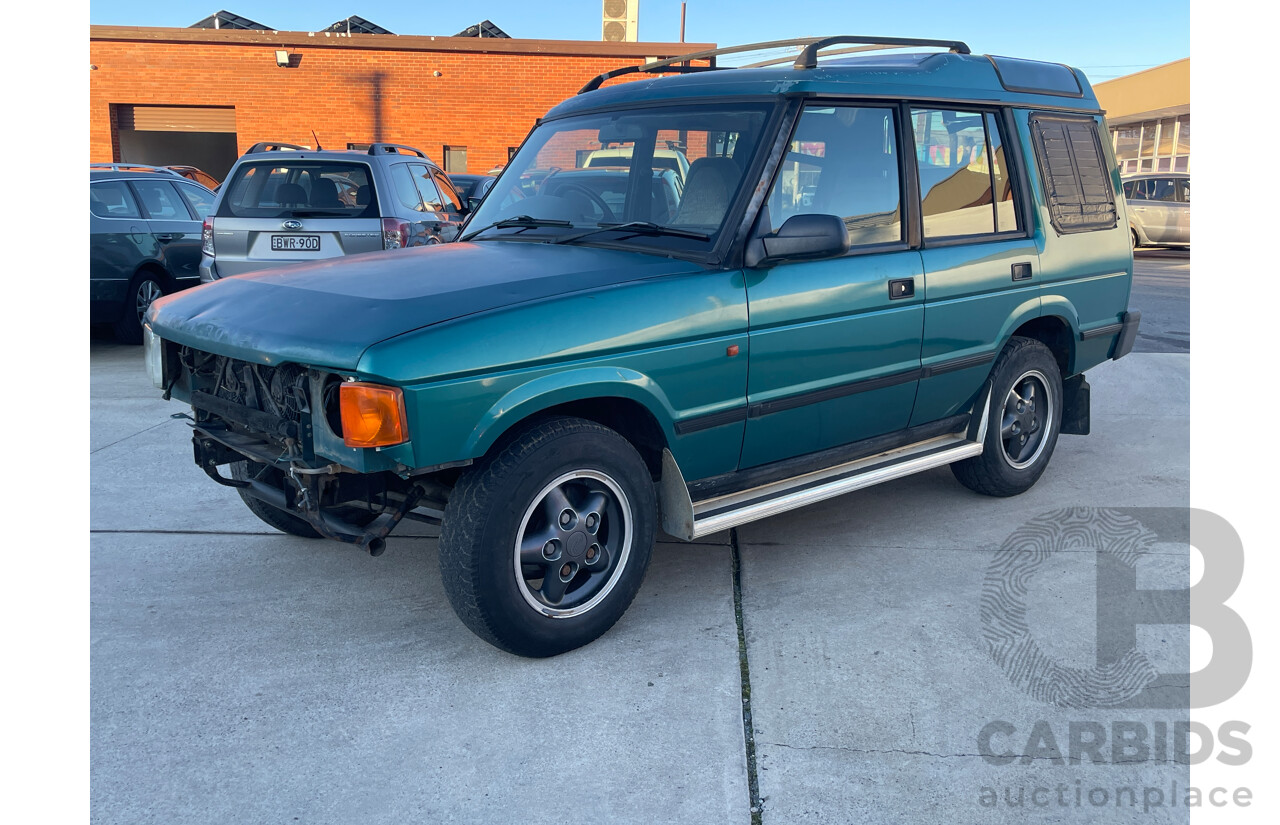 9/1995 Land Rover Discovery V8i (4x4)  4d Wagon Green 3.9L