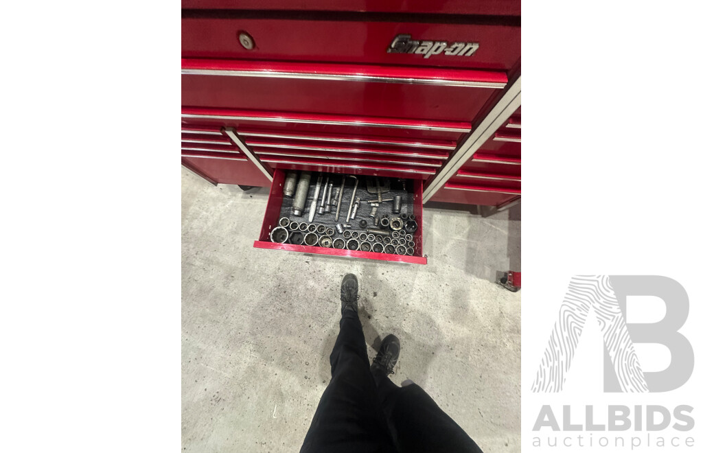 Snap-On Tool Box 33 Draw