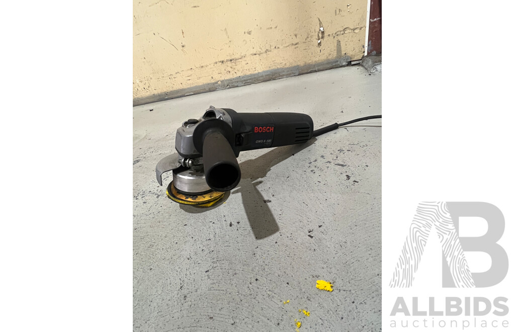 Bosch GWS 6-100 Angle Grinder, Bosch PST 650E Jigsaw, Milwaukee AGV-125xe Angle Grinder