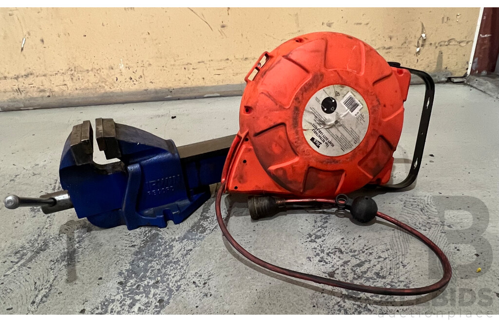 Retractable Heavy Duty Cable Reel &  Irwin Table Vice