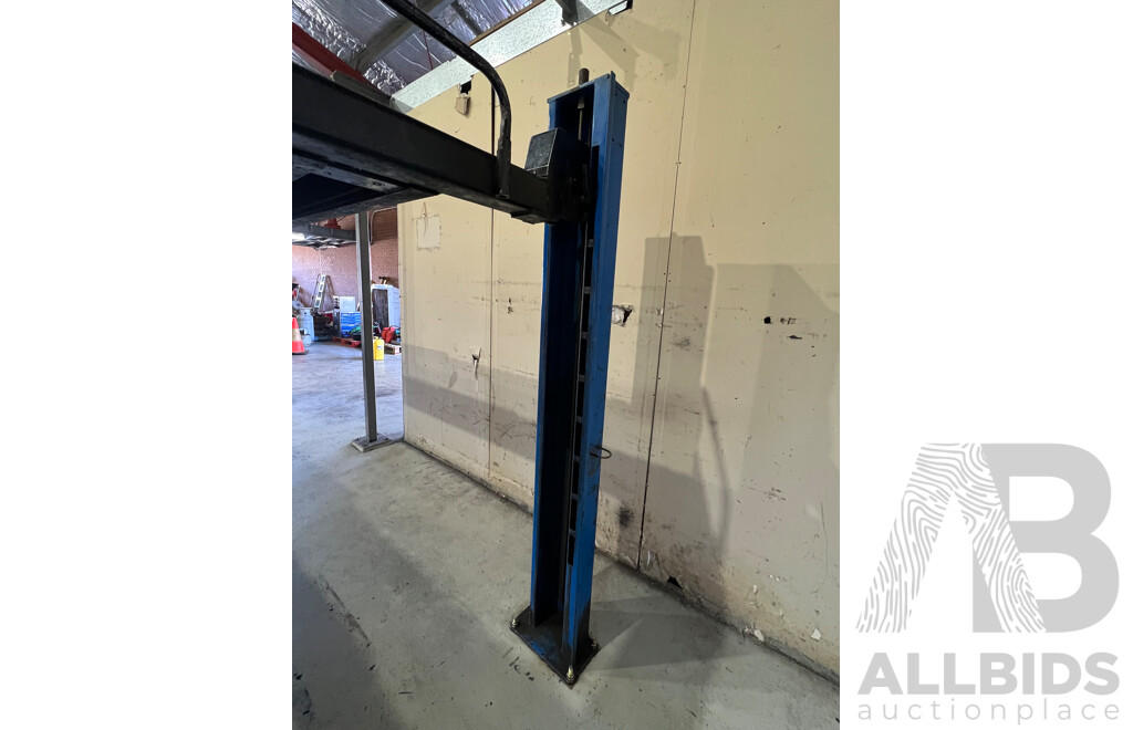 Bishamon FP-3000x Hydraulic 4 Post Car Hoist