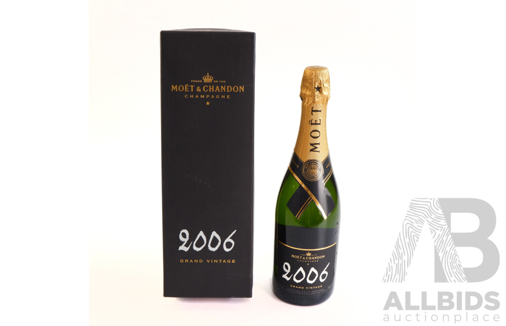 Moet & Chandon Grand Vintage Champagne 2006, 750ml Bottle in Presentation Box