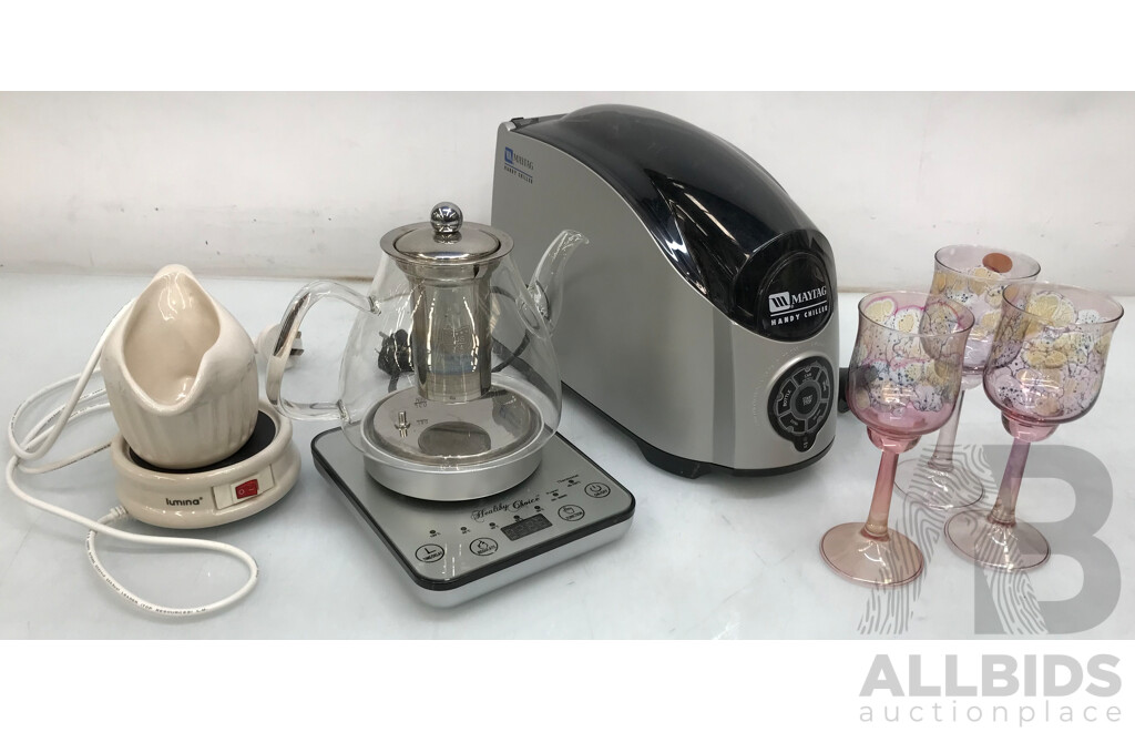 Assorted Kitchen Items Including Chiller, Digital Glass Kettle, and Gravy Warmer
