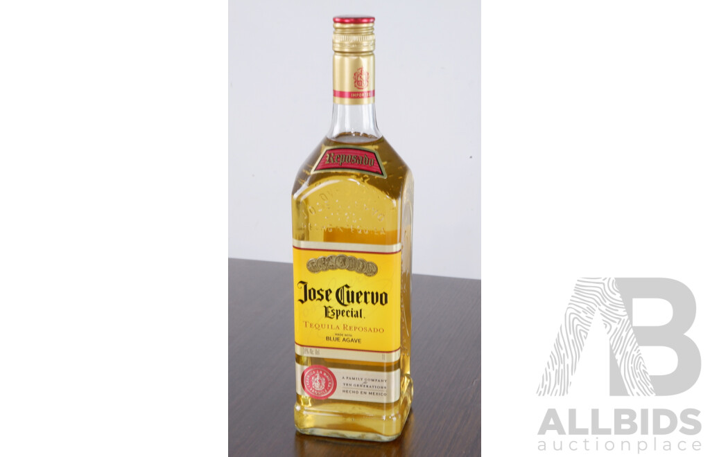 Jose Cuervo Especial Blue Agave Tequila Reposado 1 Litre Bottle