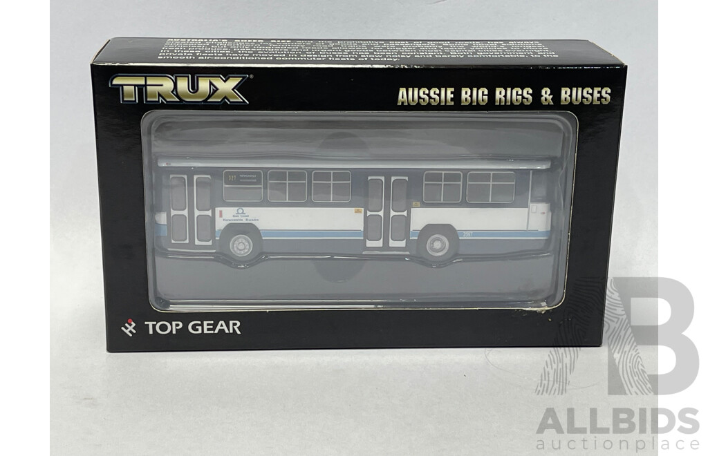 TRUX Aussie Busses 1981 Mercedes-Benz O305 MKIII 1/76 Scale