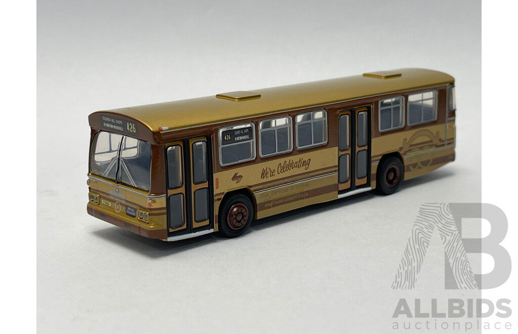 TRUX Aussie Busses 1981 Mercedes-Benz O305 MKIII 1/76 Scale