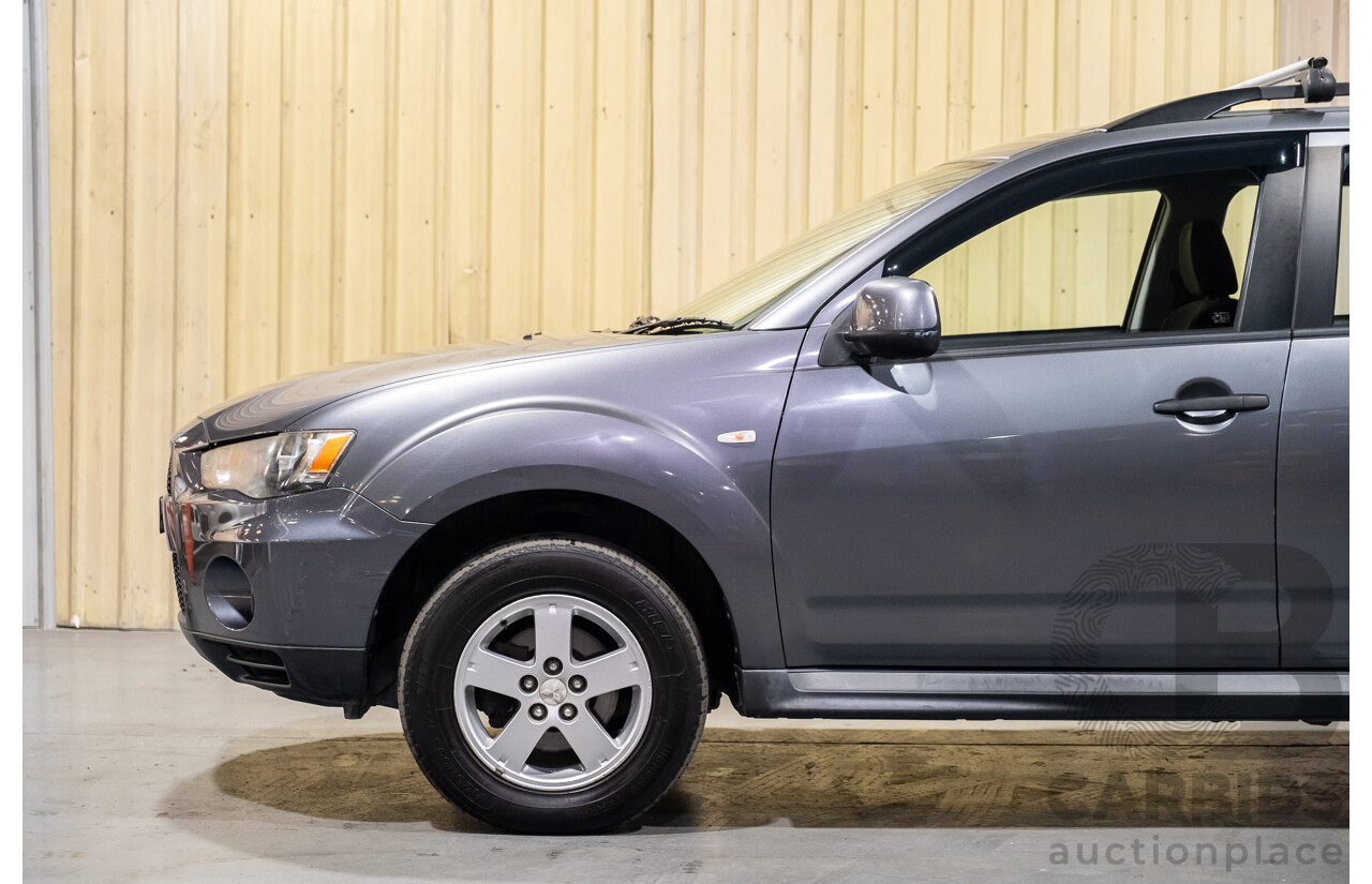 10/2010 Mitsubishi Outlander LS (4x4) ZH MY11 4d Wagon Grey 2.4L