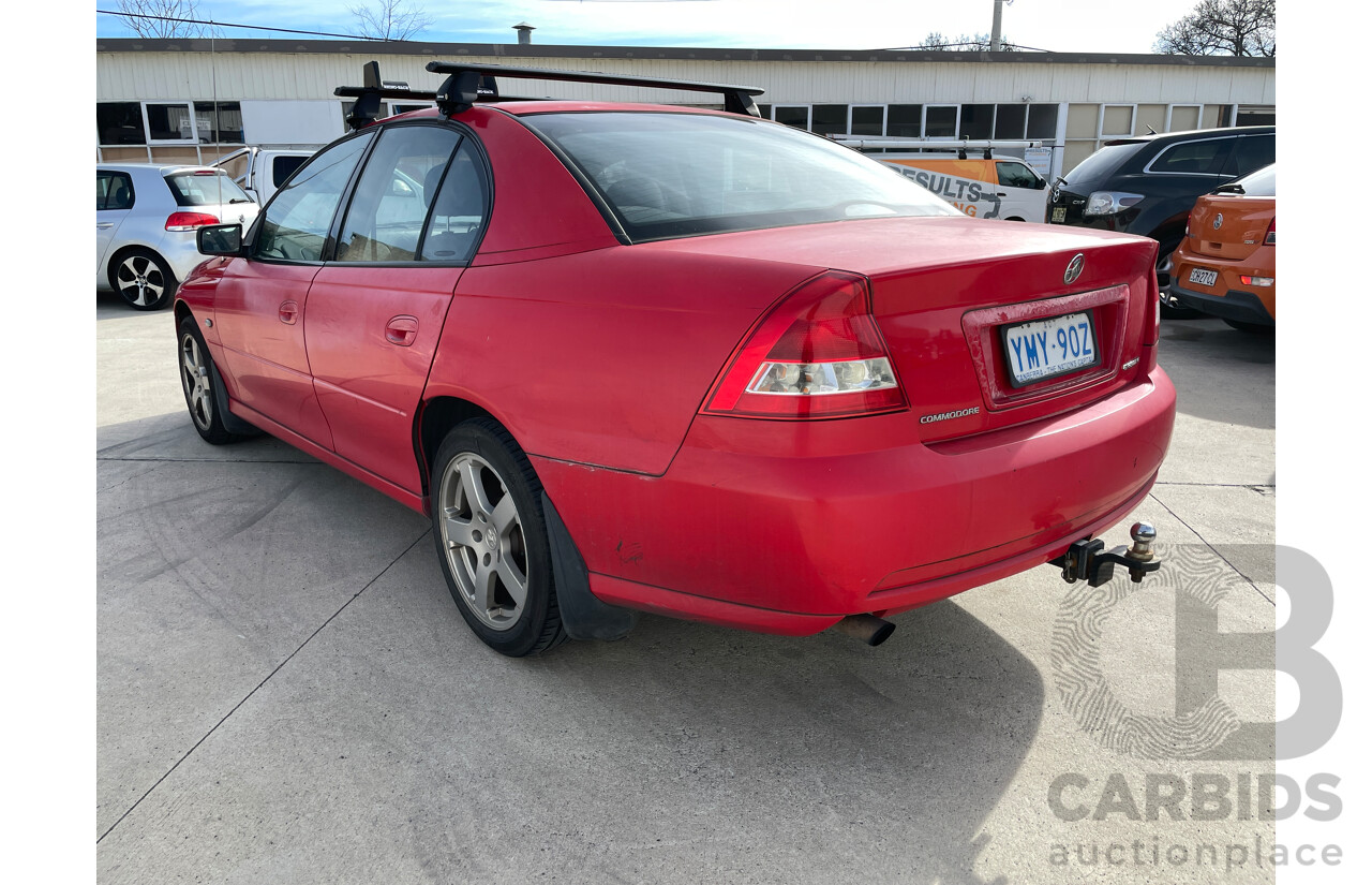 11/2005 Holden Commodore Executive VZ 4d Sedan Red 3.6L