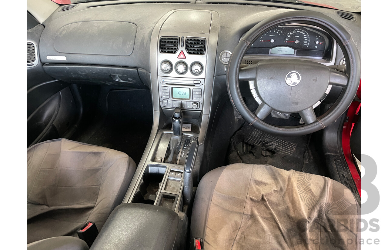 11/2005 Holden Commodore Executive VZ 4d Sedan Red 3.6L