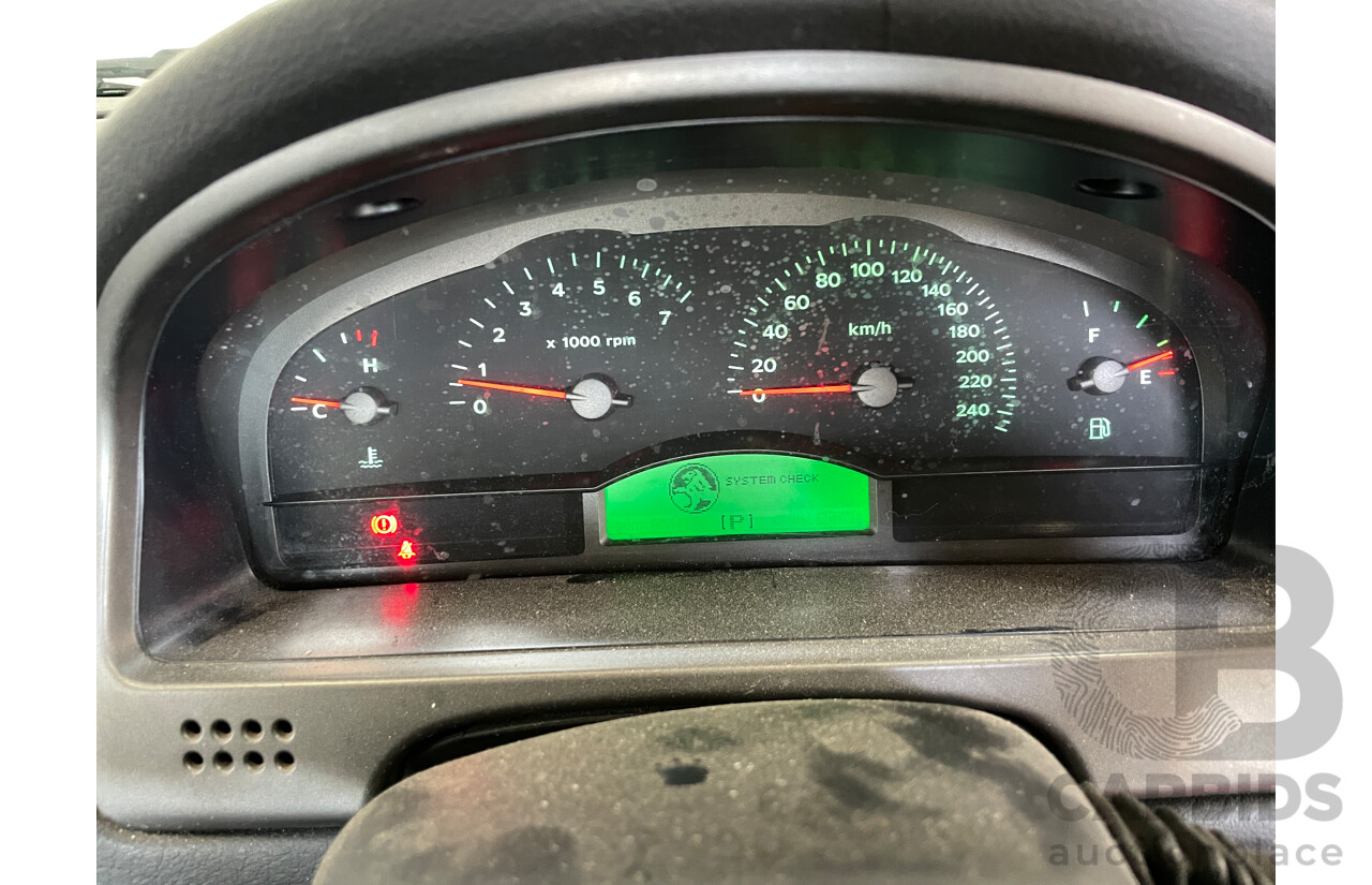 11/2005 Holden Commodore Executive VZ 4d Sedan Red 3.6L