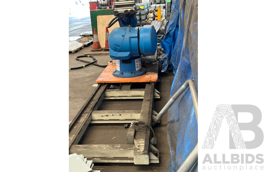 "2010 LAG GBS R 100-3000"  100Ton Press Brake with 6 Axis Staubli TX200 Robot