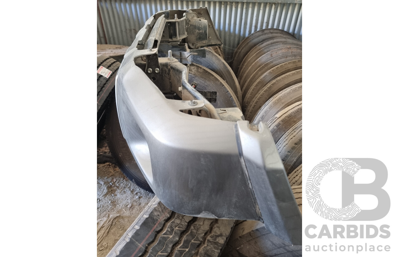 Toyota Land Cruiser 79 Series Front Bumper