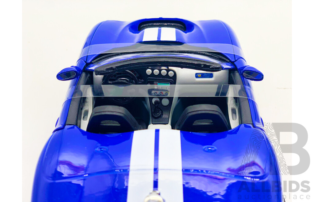 Maisto Special Edition 1999 Shelby Series 1 (Blue Violet) 1:18 - New