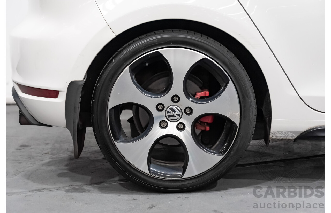 8/2011 Volkswagen Golf GTi 1K MY11 5d Hatchback White 2.0L Turbo