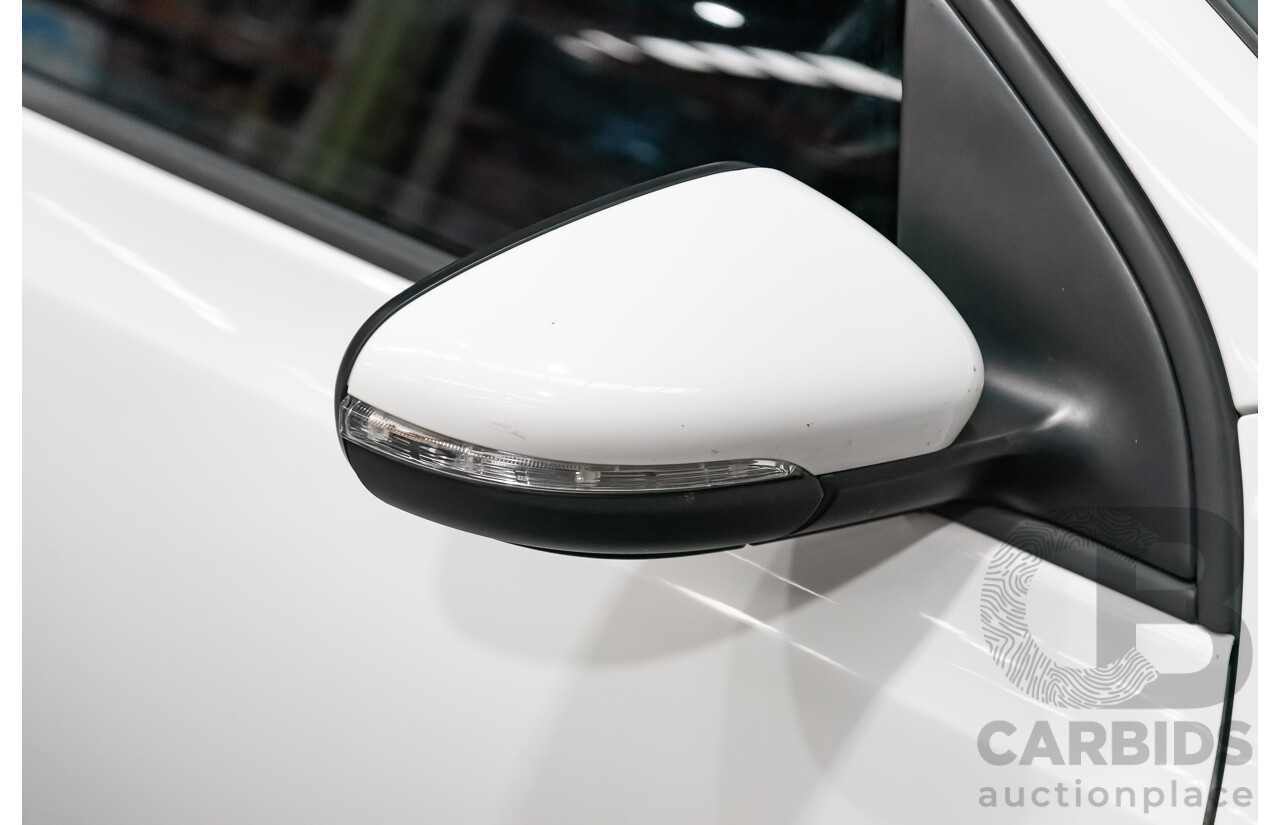 8/2011 Volkswagen Golf GTi 1K MY11 5d Hatchback White 2.0L Turbo