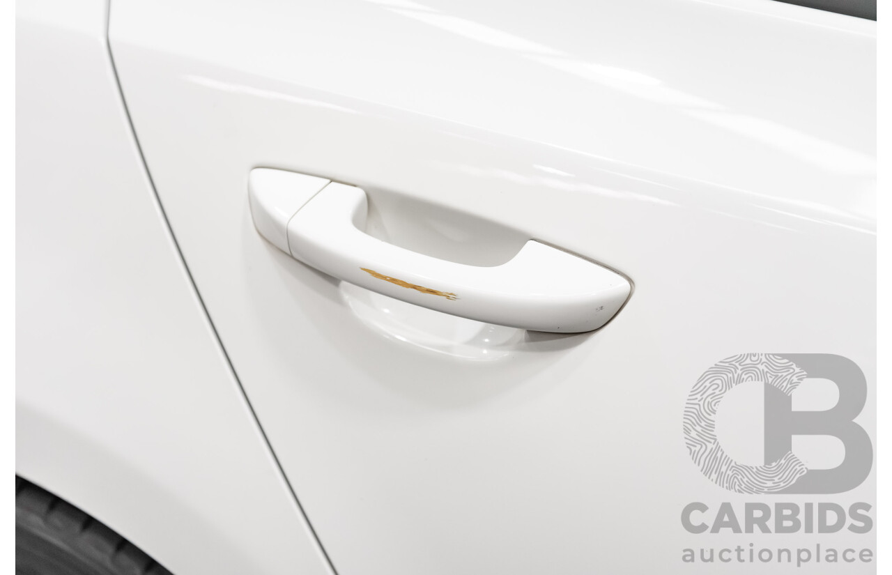 8/2011 Volkswagen Golf GTi 1K MY11 5d Hatchback White 2.0L Turbo