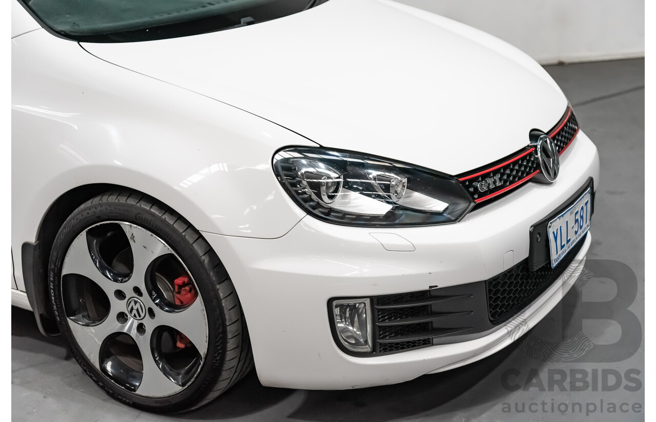 8/2011 Volkswagen Golf GTi 1K MY11 5d Hatchback White 2.0L Turbo