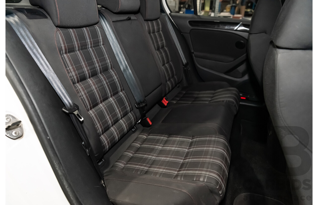 8/2011 Volkswagen Golf GTi 1K MY11 5d Hatchback White 2.0L Turbo