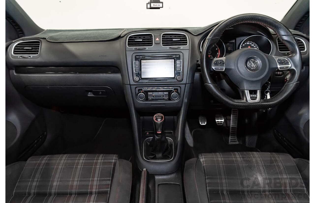 8/2011 Volkswagen Golf GTi 1K MY11 5d Hatchback White 2.0L Turbo