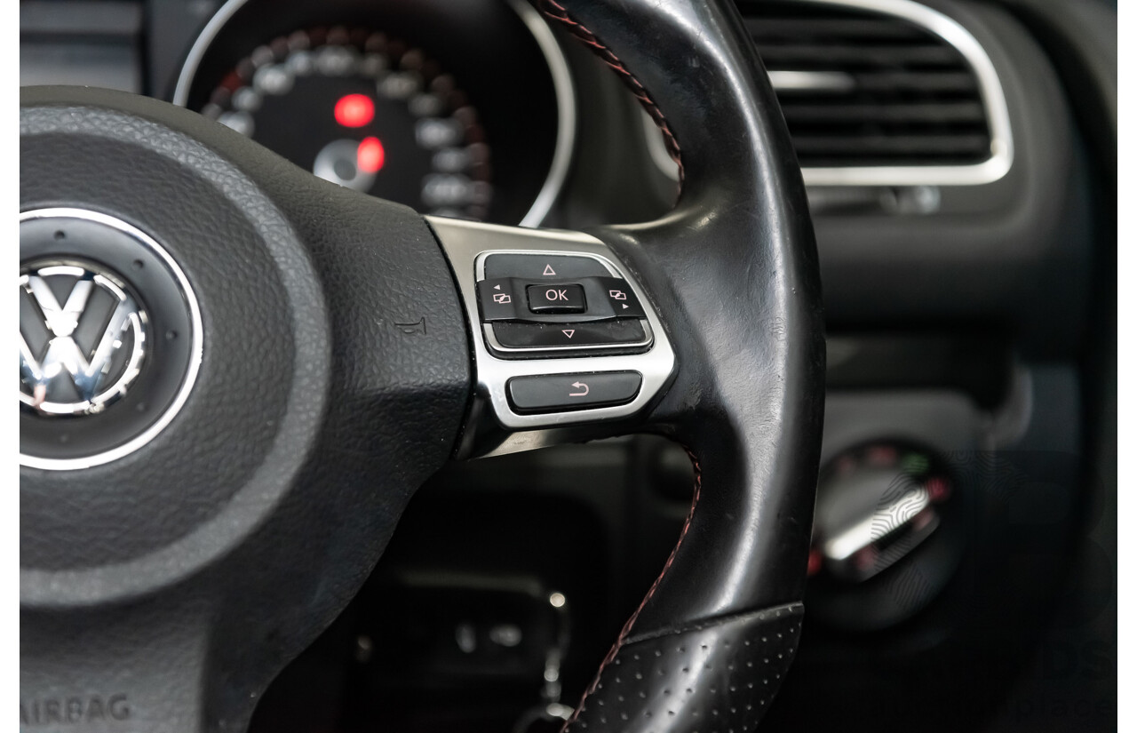 8/2011 Volkswagen Golf GTi 1K MY11 5d Hatchback White 2.0L Turbo