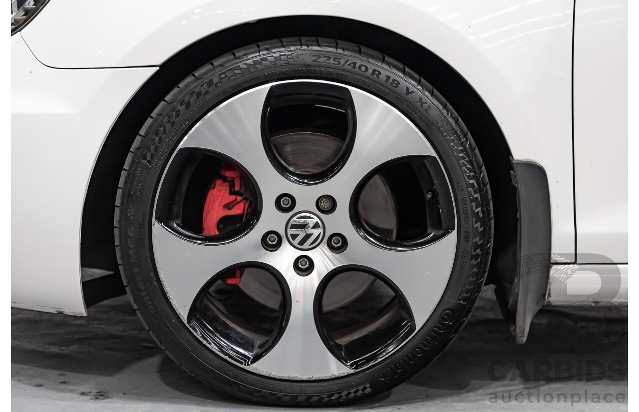 8/2011 Volkswagen Golf GTi 1K MY11 5d Hatchback White 2.0L Turbo