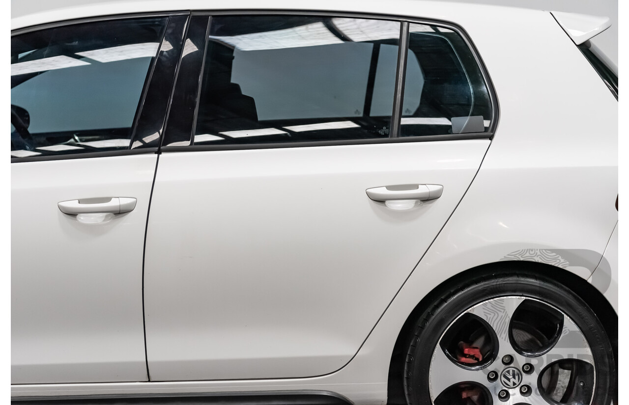 8/2011 Volkswagen Golf GTi 1K MY11 5d Hatchback White 2.0L Turbo