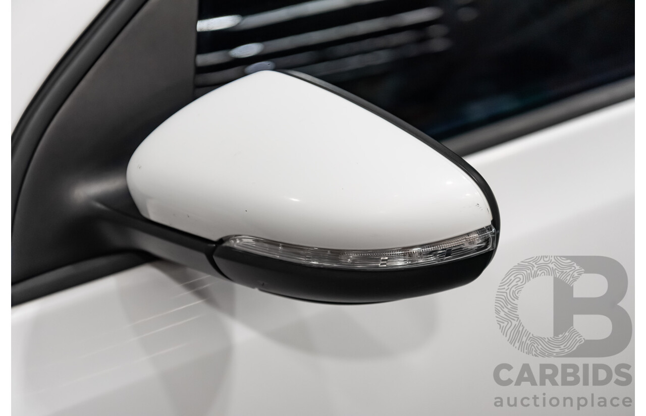 8/2011 Volkswagen Golf GTi 1K MY11 5d Hatchback White 2.0L Turbo