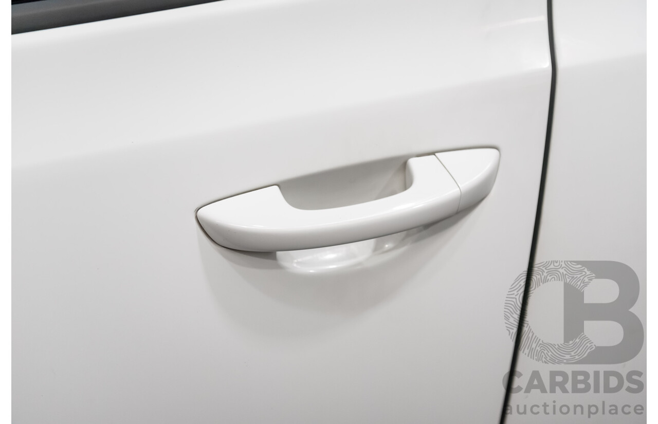 8/2011 Volkswagen Golf GTi 1K MY11 5d Hatchback White 2.0L Turbo