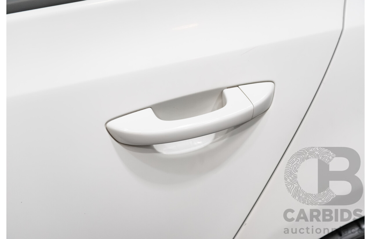 8/2011 Volkswagen Golf GTi 1K MY11 5d Hatchback White 2.0L Turbo