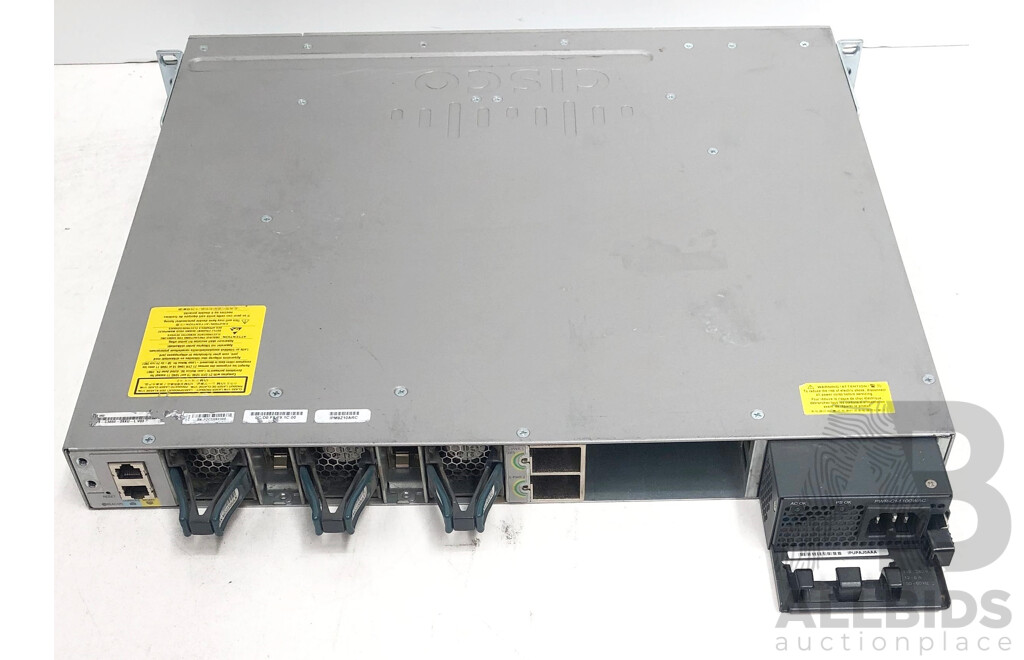 Cisco Catalyst (WS-C3850-24XU-L) 3850-24X UPoE 24-Port 10Gigabit Ethernet Switch
