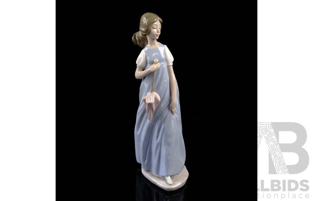 Spanish Zephyr Porcelain Statue of Girl with Umbrella