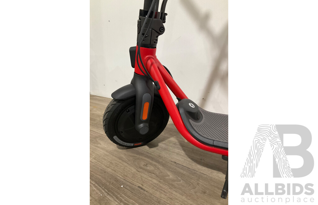 SEGWAY Ninebot D18U Kickscooter (Red/black) - Estimated ORP $699