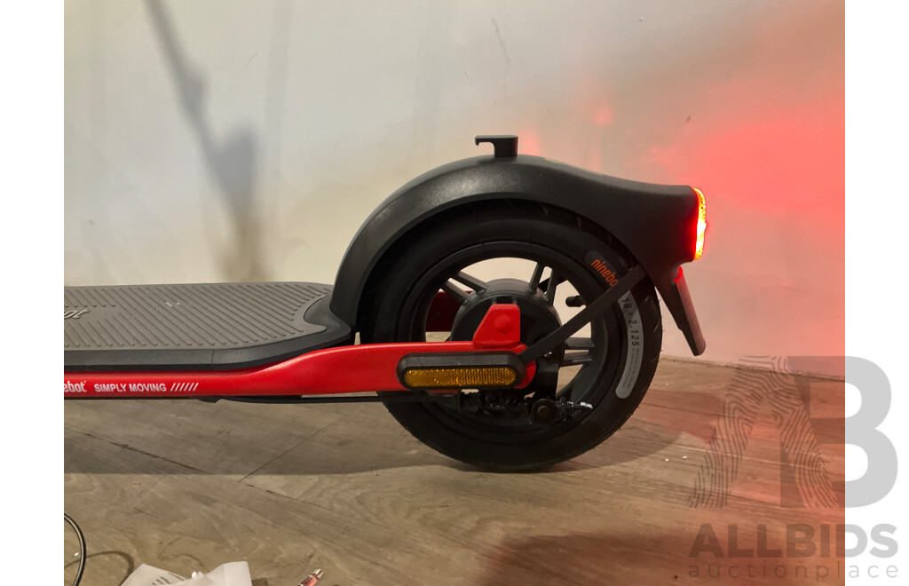 SEGWAY Ninebot D18U Kickscooter (Red/black) - Estimated ORP $699