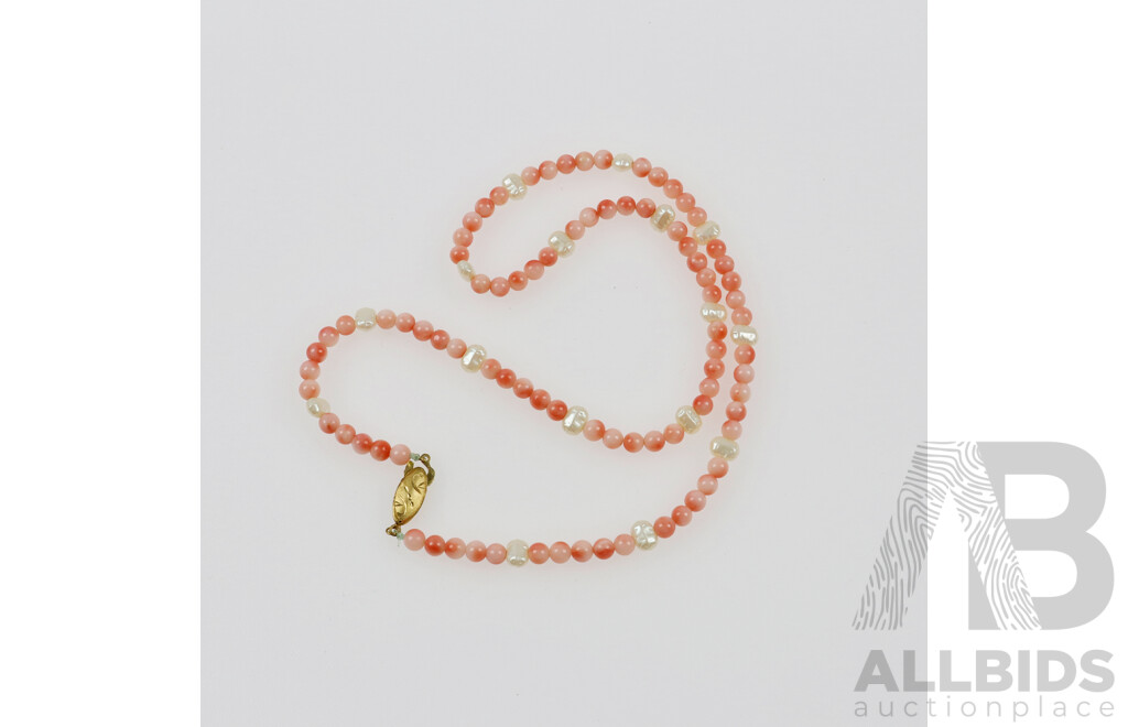 Pretty Vintage Coral Bead & Freshwater Cultured Pearl Necklace with Silver Clasp - Hallmarked, 50cm Long