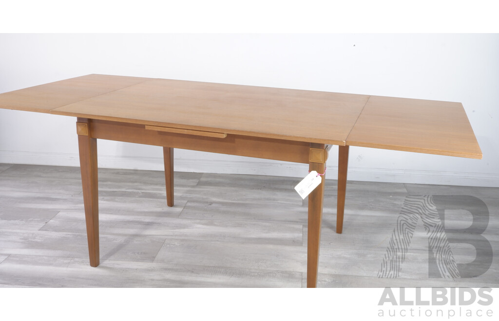 Mid Century Extension Dining Table with Sqaure Cut Legs