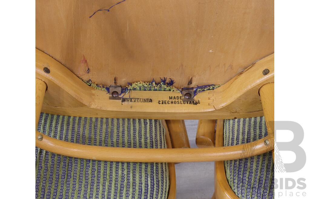Eight Mid Century Ligna Drevounia Bentwood Dining Chairs