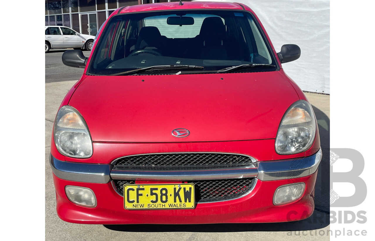 11/2000 Daihatsu Sirion GTvi  5d Hatchback Red 1.3L