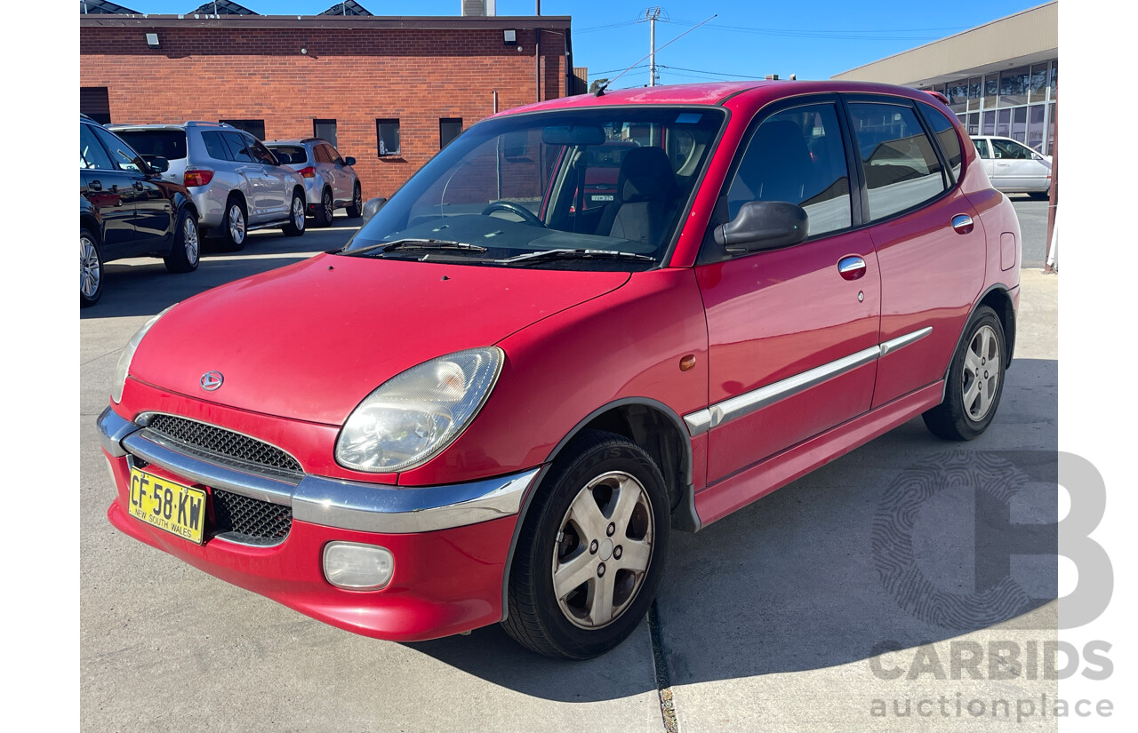 11/2000 Daihatsu Sirion GTvi  5d Hatchback Red 1.3L