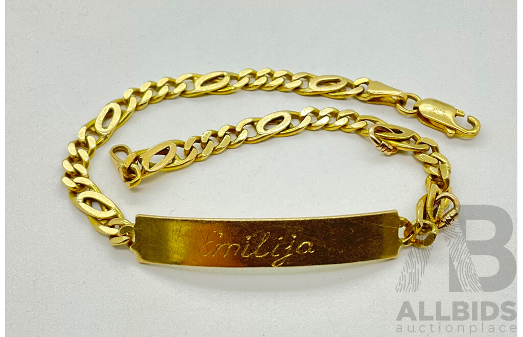 18ct Yellow Gold Name Plate Braclet, 10g