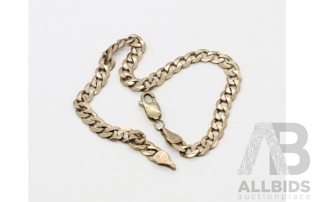 9ct Flat Curb Link Bracelet, 20.5cm, Hallmarked ITALY 375, 5.49 Grams