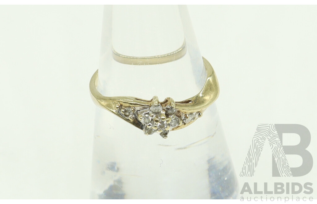 10ct Dainty Diamond Daisy Ring, Size H, 1.39grams