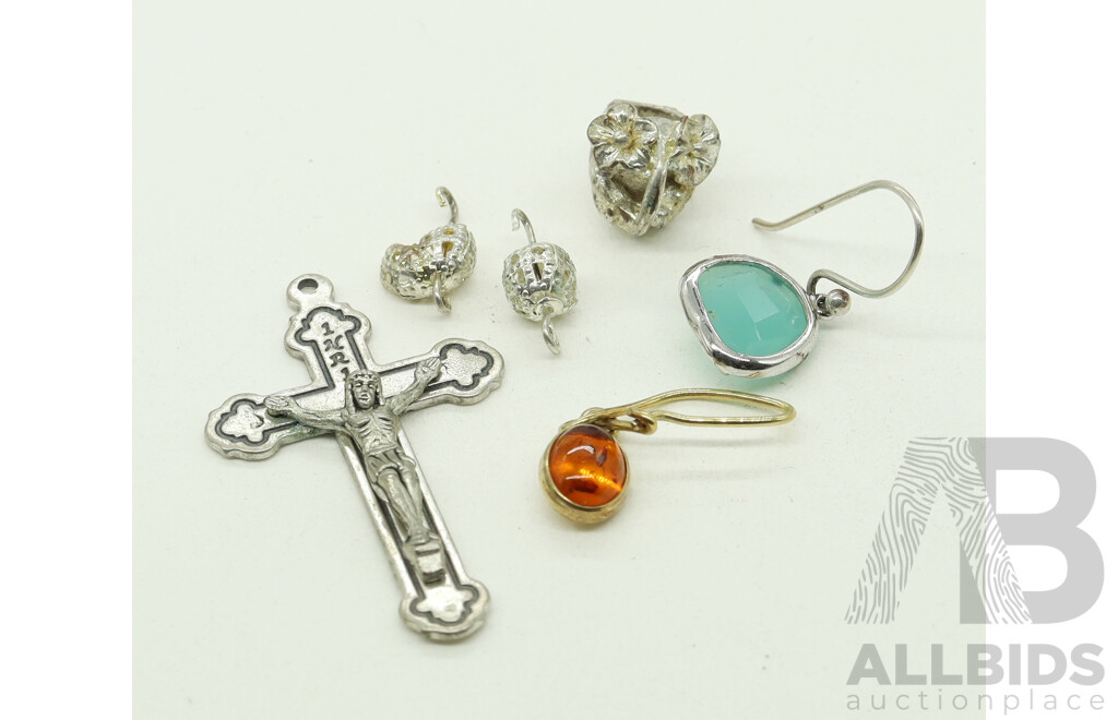 Sterling Silver Items Including Crucifix Pendant and Flower Basket Bead Charm