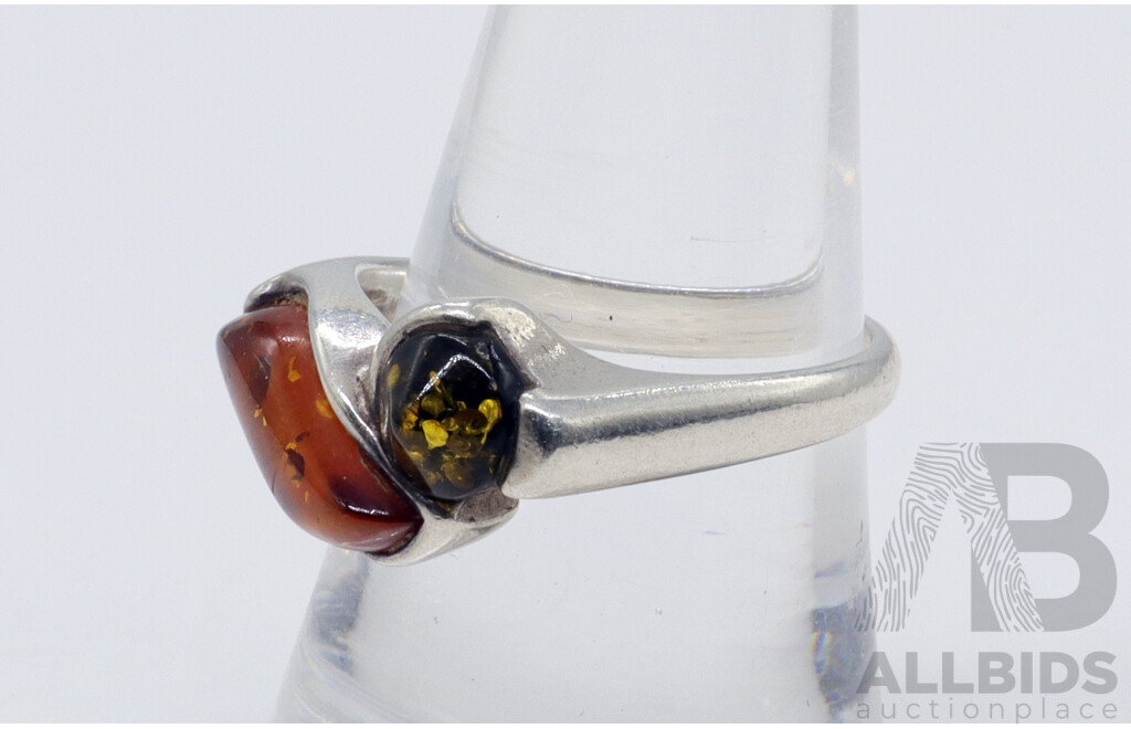 Sterling Silver Ring with Amber & Peridot Cabachons, Size Q
