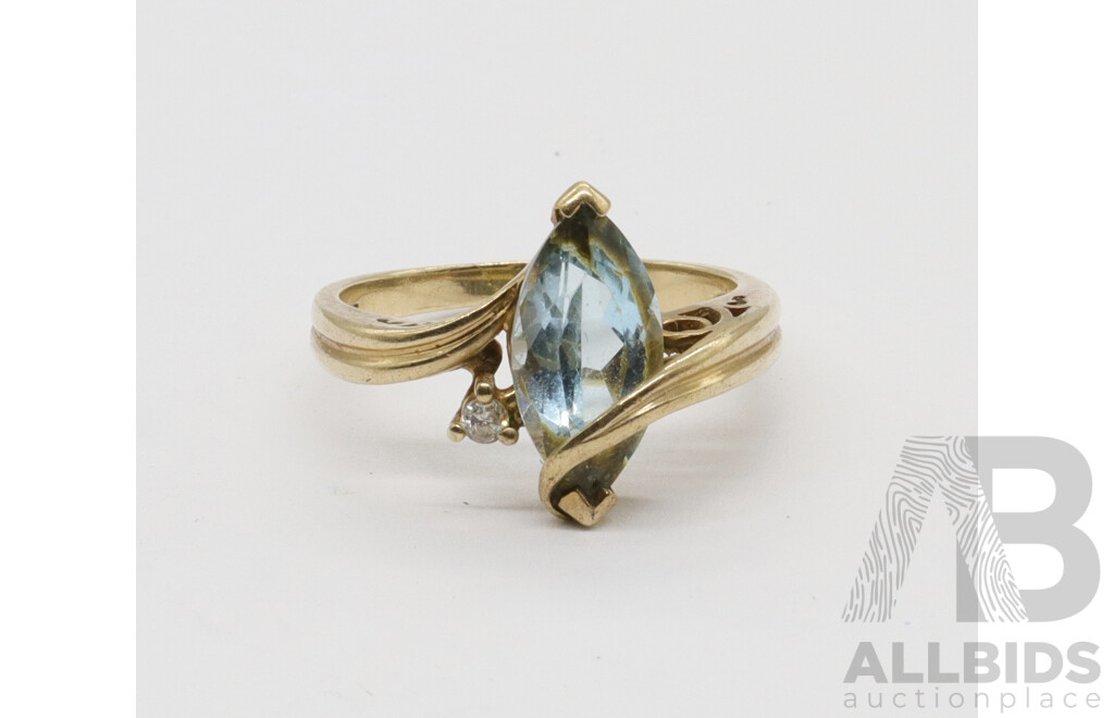 9ct Vintage Aquamarine & Diamond Ring, Size K, 2.71 Grams