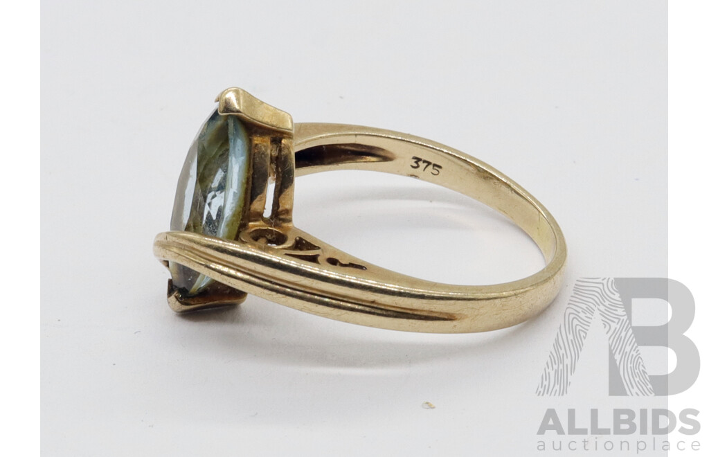 9ct Vintage Aquamarine & Diamond Ring, Size K, 2.71 Grams