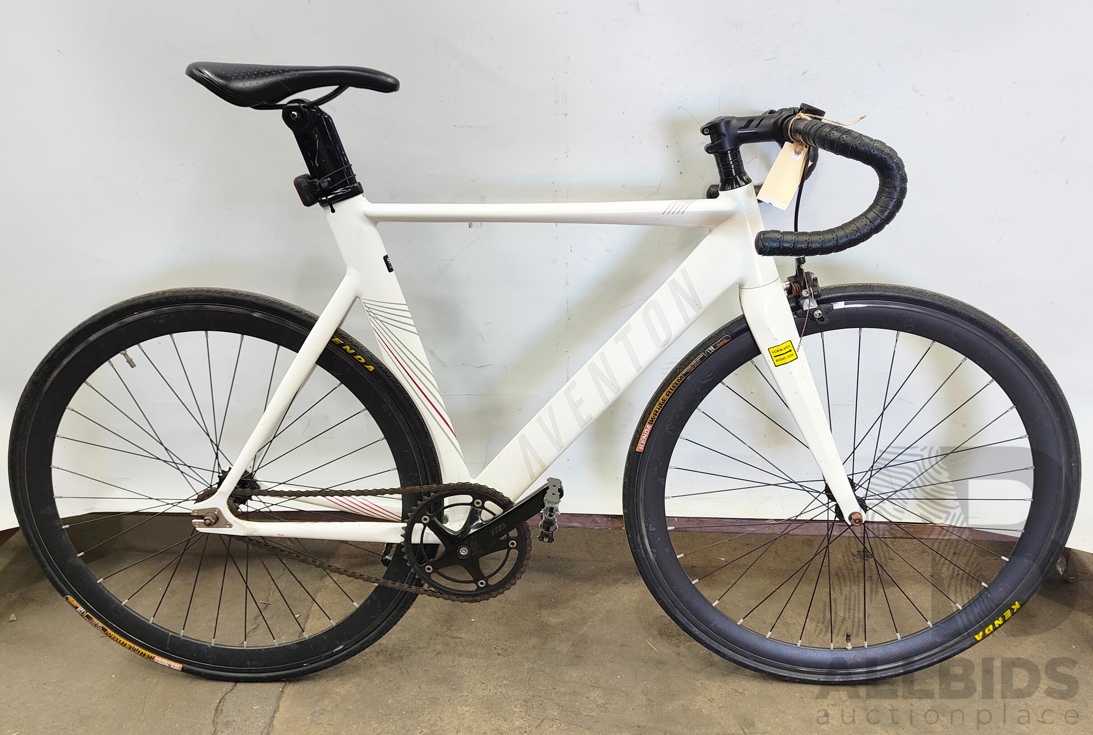 引き取り可　AVENTON MATARO Buy the Aventon Mataro Track Midnight Blue Fixed Gear Bike