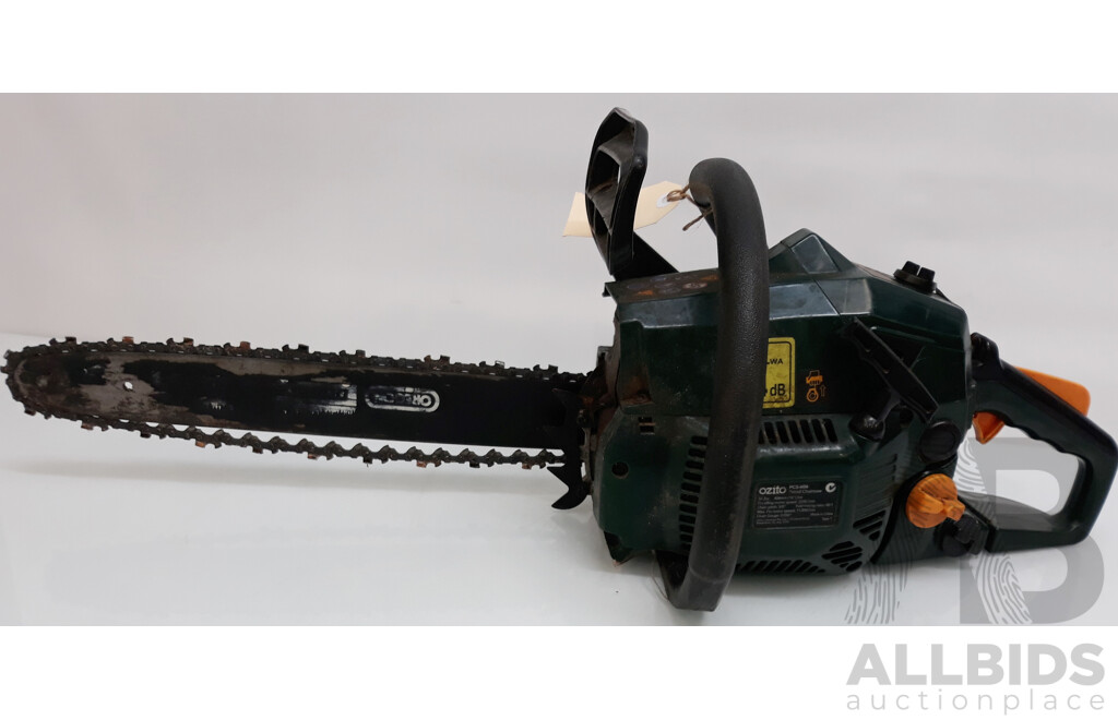 Ozito 406mm Petrol Chainsaw